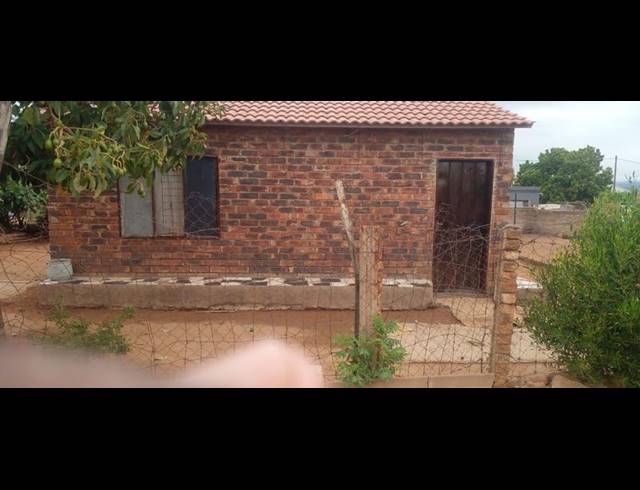 2 BEDROOM HOUSE FOR SALE IN SOSHANGUVE SOUTH